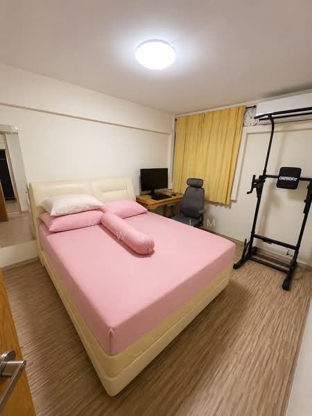 21 Telok Blangah Crescent, 21 Telok Blangah Crescent, 2 Bedrooms, 635 sqft, HDB Flat For Rent, by Malcolm Wong, 500169246 - Bedroom - PropertyGuru.com.sg