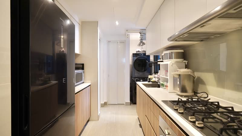 Rivercove Residences EC, 38 Anchorvale Ln, 3 Bedrooms, 958 sqft, Condominium For Sale, by Elaine Chia, 500169247 - Kitchen - PropertyGuru.com.sg