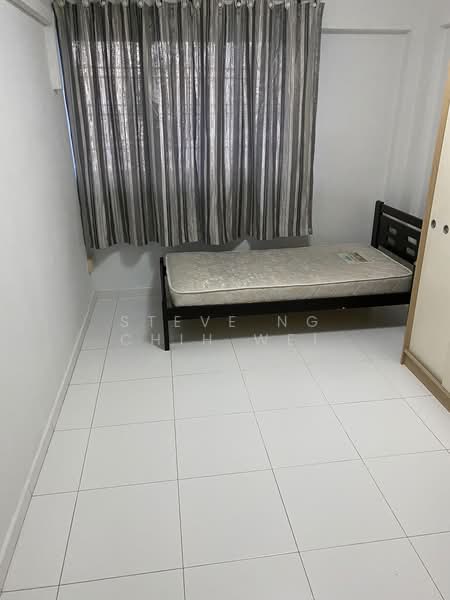 379 Clementi Avenue 5, 379 Clementi Avenue 5, 3 Bedrooms, 1,000 sqft, HDB Flat For Rent, by Steve Ng Chih Wei, 500169253 - Bedroom - PropertyGuru.com.sg