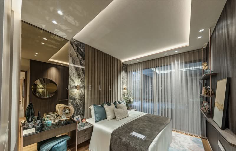 Integrated Development Above MRT & Shopping Mall, , 5 Bedrooms, 1,679 sqft, Condominium For Sale, by Joell Kher, 500169255 - Bedroom - PropertyGuru.com.sg