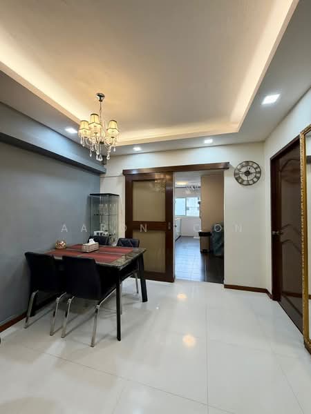 110 Bukit Purmei Road, 110 Bukit Purmei Road, 2 Bedrooms, 807 sqft, HDB Flat For Sale, by Aaron Loon, 500169259 - Dining Room - PropertyGuru.com.sg