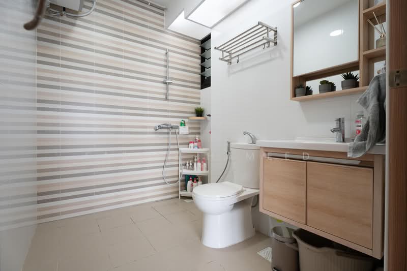 420B Northshore Drive, 420B Northshore Drive, 3 Bedrooms, 1,012 sqft, HDB Flat For Sale, by Faritz Hameed, 500169269 - Bathroom - PropertyGuru.com.sg