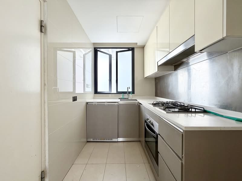 Hedges Park Condominium, 77 Flora Drive, 2 Bedrooms, 764 sqft, Condominium For Rent, by Thea Ng, 500169275 - Kitchen - PropertyGuru.com.sg
