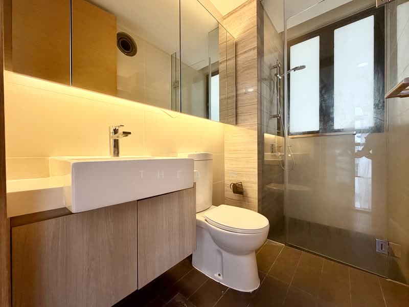Hedges Park Condominium, 77 Flora Drive, 2 Bedrooms, 764 sqft, Condominium For Rent, by Thea Ng, 500169275 - Common Bathroom - PropertyGuru.com.sg