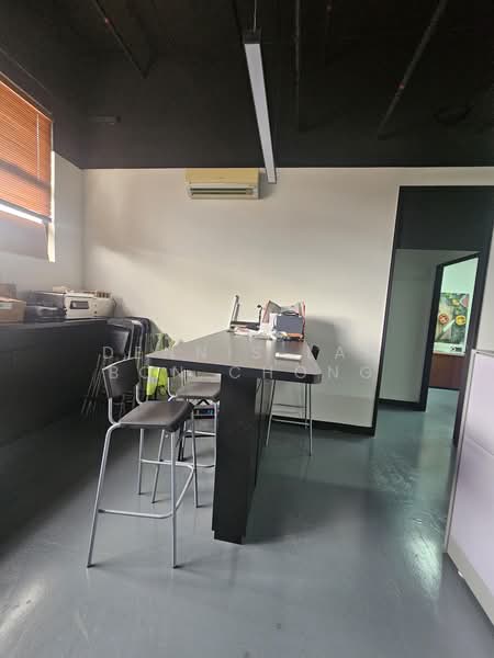 Tat Ann Building, 40 Jalan Pemimpin, 1,850 sqft, Light Industrial (B1) For Rent, by Dennis Lam Bon Chong, 500169281 - Interior - CommercialGuru.com.sg