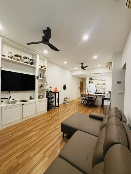 Fontaine Parry, 73 Poh Huat Road, 2 Bedrooms, 1,066 sqft, Condominium For Sale, by Ray Lee, 500169284 - Living Room - PropertyGuru.com.sg