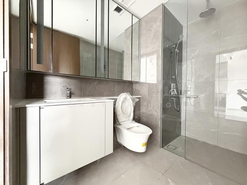 Grand Dunman, 18 Dunman Road, East Coast / Marine Parade, 1 Bedroom, 452 sqft, Condominium For Sale, by Chris Pang, 500169290 - Bathroom - PropertyGuru.com.sg
