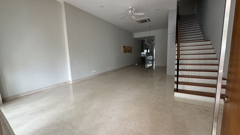 Jalan Pemimpin, Pemimpin Place, Pemimpin Terrace, Jalan Binchang, Clover Way, , 6 Bedrooms, 4,400 sqft, Terraced House For Sale, by Katrina Ng, 500169302 - Living Room - PropertyGuru.com.sg