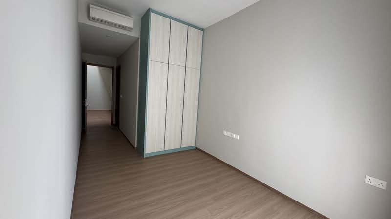 Jalan Pemimpin, Pemimpin Place, Pemimpin Terrace, Jalan Binchang, Clover Way, , 6 Bedrooms, 4,400 sqft, Terraced House For Sale, by Katrina Ng, 500169302 - Corridor - PropertyGuru.com.sg