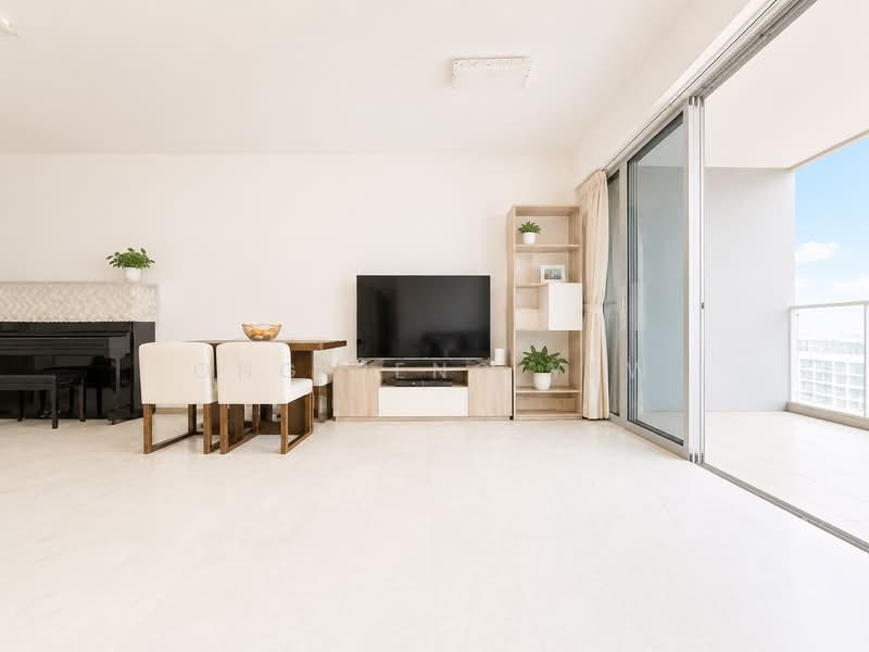 Waterfront Key, 772 Bedok Reservoir Road, 3 Bedrooms, 1,259 sqft, Condominium For Sale, by Ong Beng Yew, 500169316 - Living Room - PropertyGuru.com.sg