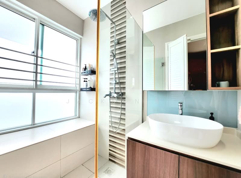 588C Ang Mo Kio Street 52, 588C Ang Mo Kio Street 52, 3 Bedrooms, 1,206 sqft, HDB Flat For Sale, by Jackson B., 500169322 - Bathroom - PropertyGuru.com.sg