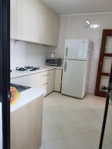 666A Jurong West Street 65, 666A Jurong West Street 65, 4 Bedrooms, 1,399 sqft, HDB Flat For Sale, by Angelia Tan, 500169323 - Kitchen - PropertyGuru.com.sg