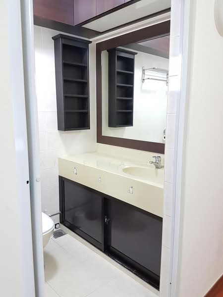 666A Jurong West Street 65, 666A Jurong West Street 65, 4 Bedrooms, 1,399 sqft, HDB Flat For Sale, by Angelia Tan, 500169323 - Master Bathroom - PropertyGuru.com.sg
