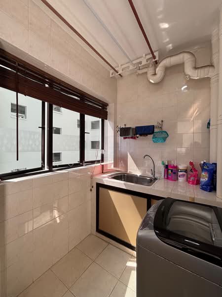 666A Jurong West Street 65, 666A Jurong West Street 65, 4 Bedrooms, 1,399 sqft, HDB Flat For Sale, by Angelia Tan, 500169323 - Yard - PropertyGuru.com.sg