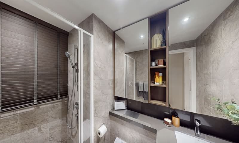 1KM TO HONG WEN PRI ⭐️ FREEHOLD, , 3 Bedrooms, 1,195 sqft, Condominium For Sale, by Joell Kher, 500169331 - Bathroom - PropertyGuru.com.sg
