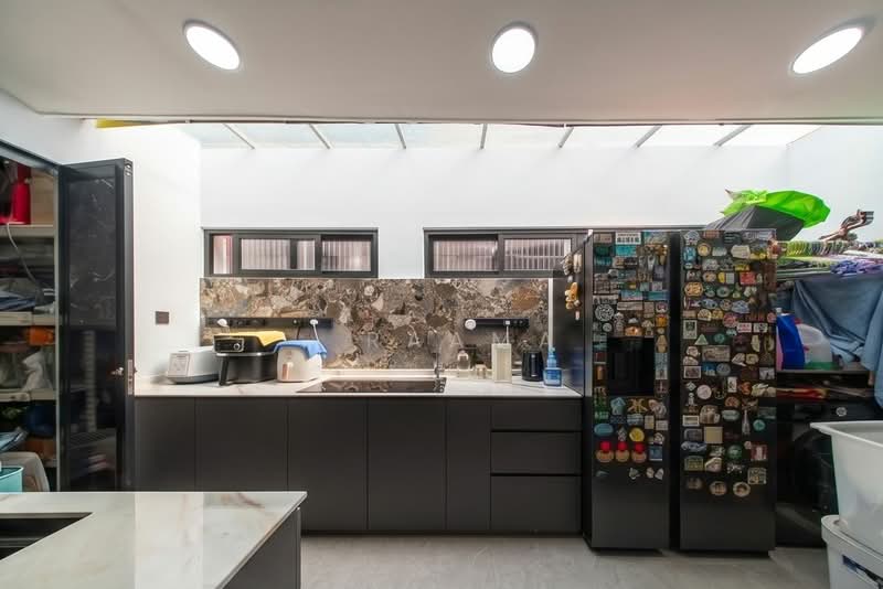 Paya Lebar Gardens, Upper Paya Lebar Road, 3 Bedrooms, 2,000 sqft, Terraced House For Sale, by . Raama, 500169333 - Kitchen - PropertyGuru.com.sg