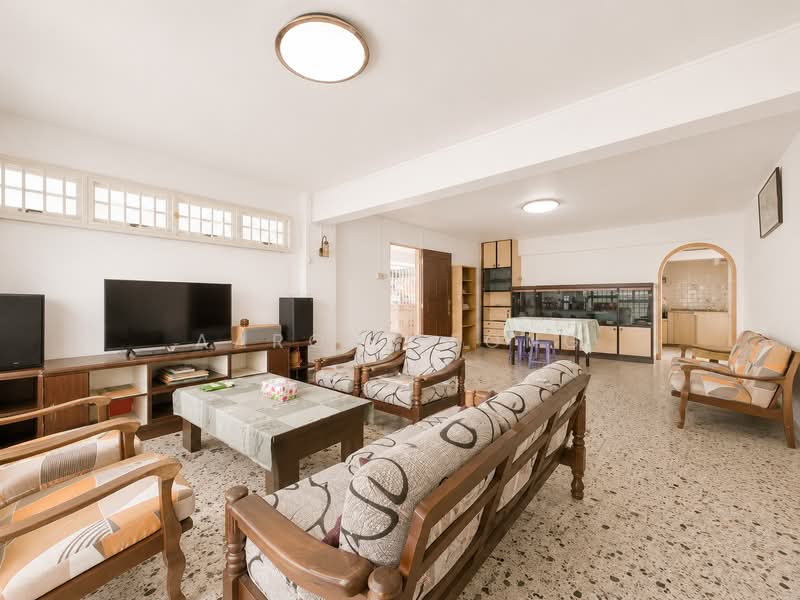 206 Boon Lay Drive, 206 Boon Lay Drive, 3 Bedrooms, 1,291 sqft, HDB Flat For Sale, by Aaron Leong, 500169337 - Living Room - PropertyGuru.com.sg