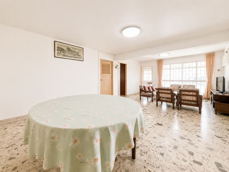 206 Boon Lay Drive, 206 Boon Lay Drive, 3 Bedrooms, 1,291 sqft, HDB Flat For Sale, by Aaron Leong, 500169337 - Living Room - PropertyGuru.com.sg