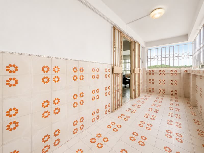 206 Boon Lay Drive, 206 Boon Lay Drive, 3 Bedrooms, 1,291 sqft, HDB Flat For Sale, by Aaron Leong, 500169337 - Corridor - PropertyGuru.com.sg