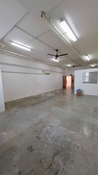 Woodlands Bizhub, 242 Woodlands Industrial Park E5, 916 sqft, Factory / Workshop (B2) For Rent, by Tay Chai Huat (Josh), 500169356 - Interior - CommercialGuru.com.sg