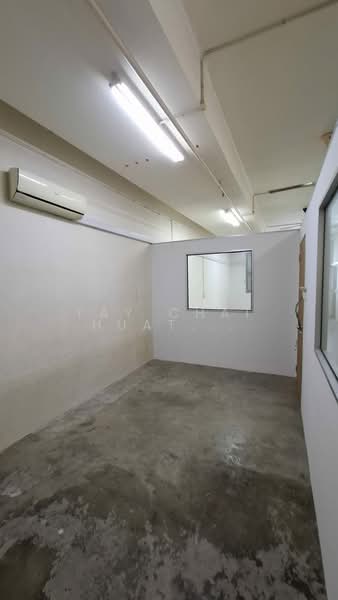 Woodlands Bizhub, 242 Woodlands Industrial Park E5, 916 sqft, Factory / Workshop (B2) For Rent, by Tay Chai Huat (Josh), 500169356 - Interior - CommercialGuru.com.sg