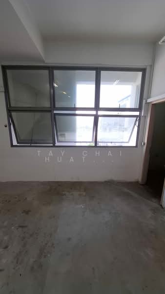 Woodlands Bizhub, 242 Woodlands Industrial Park E5, 916 sqft, Factory / Workshop (B2) For Rent, by Tay Chai Huat (Josh), 500169356 - Interior - CommercialGuru.com.sg