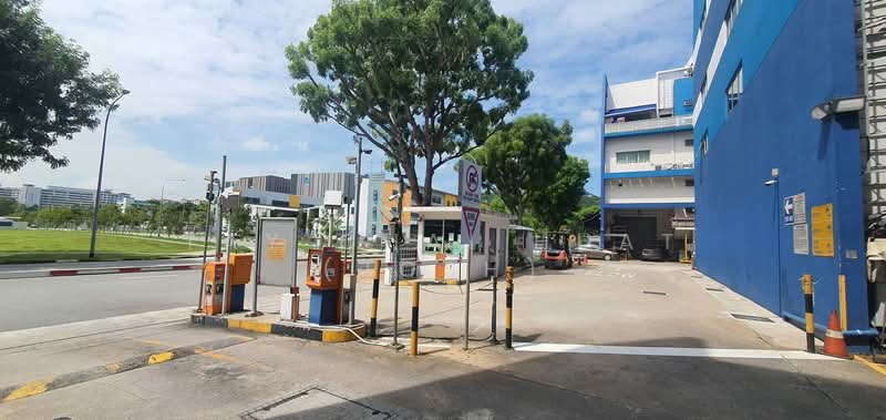 Woodlands Bizhub, 242 Woodlands Industrial Park E5, 916 sqft, Factory / Workshop (B2) For Rent, by Tay Chai Huat (Josh), 500169356 - Exterior - CommercialGuru.com.sg