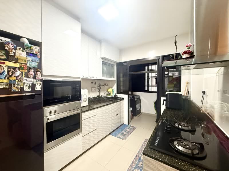 997A Buangkok Crescent, 997A Buangkok Crescent, 3 Bedrooms, 1,001 sqft, HDB Flat For Sale, by June Bala, 500169367 - Kitchen - PropertyGuru.com.sg
