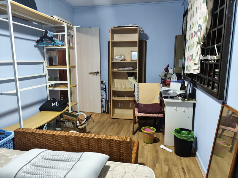 113 Lorong 3 Geylang, 113 Lorong 3 Geylang, Room Rental, 120 sqft, HDB Flat For Rent, by Lee Yoong Tai Esther, 500169379 - Bedroom - PropertyGuru.com.sg