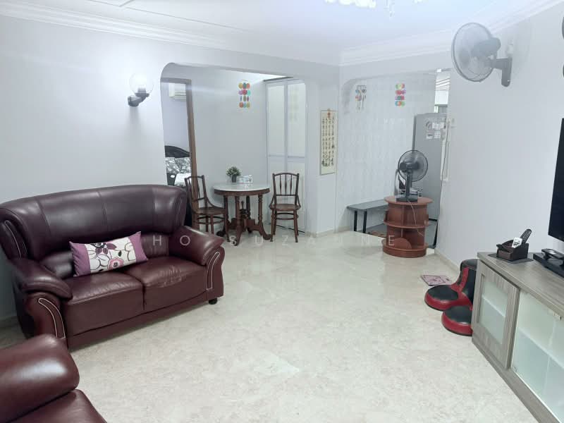 202 Yishun Street 21, 202 Yishun Street 21, 2 Bedrooms, 764 sqft, HDB Flat For Sale, by Ho Suzanne, 500169384 - Living Room - PropertyGuru.com.sg