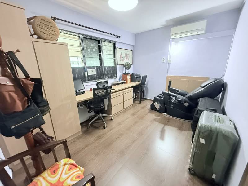202 Yishun Street 21, 202 Yishun Street 21, 2 Bedrooms, 764 sqft, HDB Flat For Sale, by Ho Suzanne, 500169384 - Study - PropertyGuru.com.sg