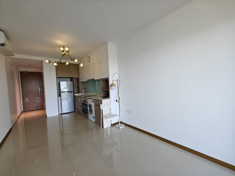 Kingsford Waterbay, 84 Upper Serangoon View, 2 Bedrooms, 689 sqft, Condominium For Sale, by Adrian Teng (郑景荣), 500169389 - Kitchen - PropertyGuru.com.sg