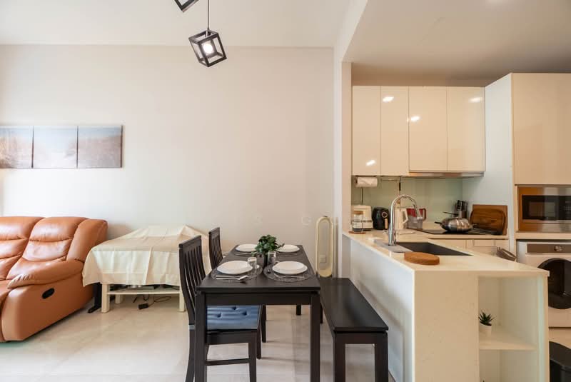 Kingsford Hillview Peak, 103 Hillview Rise, 2 Bedrooms, 603 sqft, Condominium For Sale, by Iris Goh, 500169390 - Living Room - PropertyGuru.com.sg