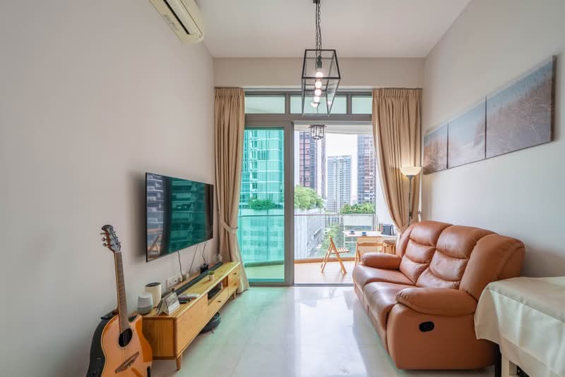 Kingsford Hillview Peak, 103 Hillview Rise, 2 Bedrooms, 603 sqft, Condominium For Sale, by Iris Goh, 500169390 - Living Room - PropertyGuru.com.sg