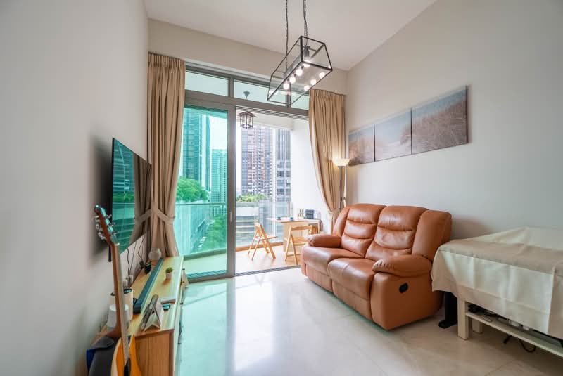 Kingsford Hillview Peak, 103 Hillview Rise, 2 Bedrooms, 603 sqft, Condominium For Sale, by Iris Goh, 500169390 - Living Room - PropertyGuru.com.sg