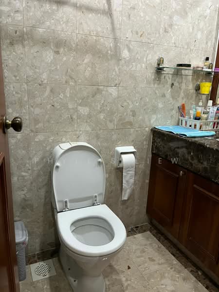 Sunrise Gardens, 57 Sunrise Gardens, Room Rental, 120 sqft, Condominium For Rent, by Phyllis Liew, 500169395 - Bathroom - PropertyGuru.com.sg