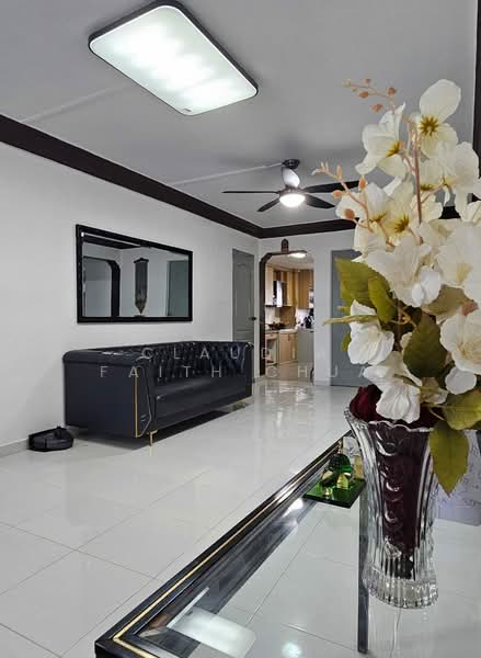 4 Room HDB Near Marsiling MRT, 154 Woodlands Street 13, 3 Bedrooms, 1,001 sqft, HDB Flat For Sale, by Claudia Faith Chua, 500169401 - Living Room - PropertyGuru.com.sg