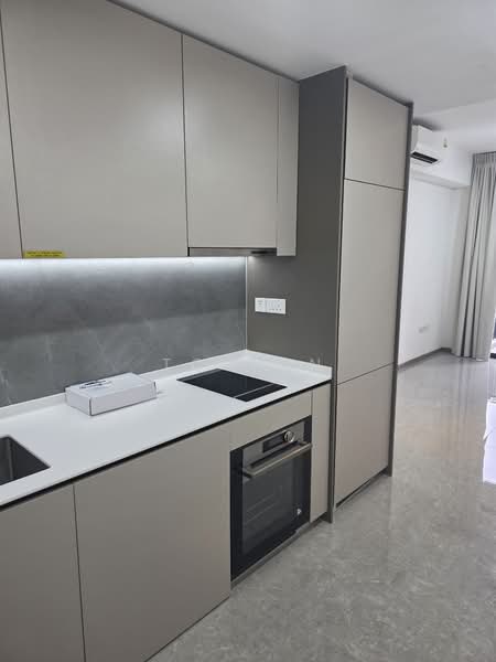 Sengkang Grand Residences, 74 Compassvale Bow, 1 Bedroom, 474 sqft, Condominium For Sale, by TC Tan, 500169416 - Kitchen - PropertyGuru.com.sg