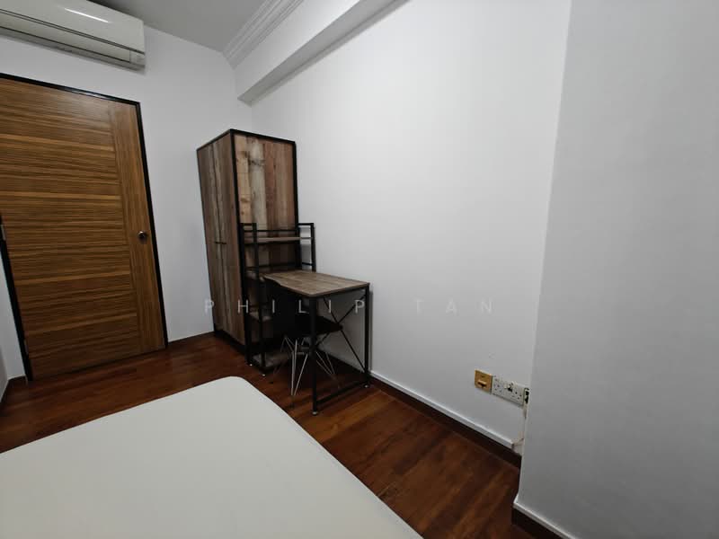 Sam Kiang Mansions, 23 Saint Thomas Walk, Room Rental, 90 sqft, Apartment For Rent, by Philip Tan, 500169419 - Bedroom - PropertyGuru.com.sg