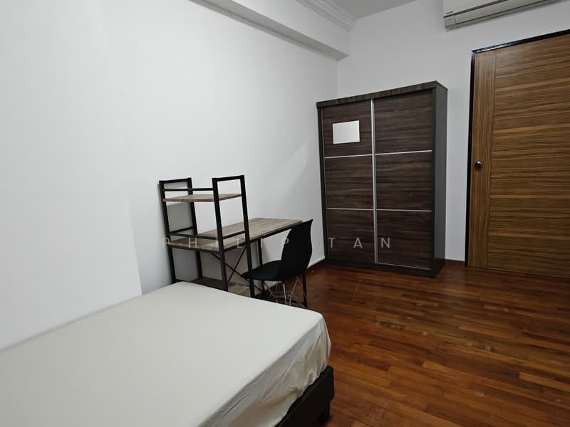 Sam Kiang Mansions, 23 Saint Thomas Walk, Room Rental, 90 sqft, Apartment For Rent, by Philip Tan, 500169419 - Bedroom - PropertyGuru.com.sg