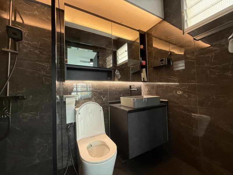 342A Yishun Ring Road, 342A Yishun Ring Road, 3 Bedrooms, 1,216 sqft, HDB Flat For Sale, by May Loh, 500169422 - Bathroom - PropertyGuru.com.sg