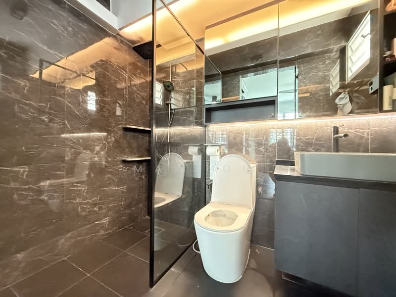 342A Yishun Ring Road, 342A Yishun Ring Road, 3 Bedrooms, 1,216 sqft, HDB Flat For Sale, by May Loh, 500169422 - Bathroom - PropertyGuru.com.sg