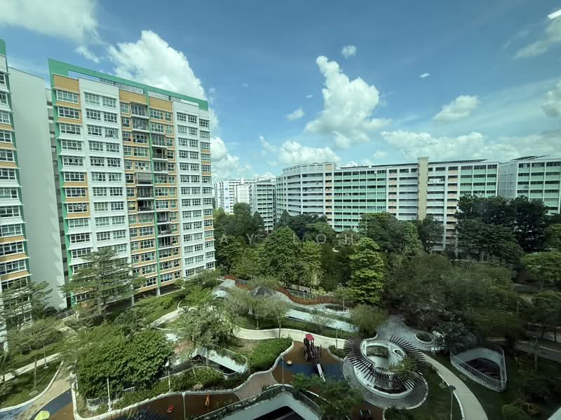 342A Yishun Ring Road, 342A Yishun Ring Road, 3 Bedrooms, 1,216 sqft, HDB Flat For Sale, by May Loh, 500169422 - Exterior - PropertyGuru.com.sg