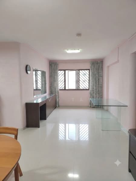 919 Jurong West Street 91, 919 Jurong West Street 91, 3 Bedrooms, 1,313 sqft, HDB Flat For Sale, by Ivy Tay, 500169424 - Living Room - PropertyGuru.com.sg