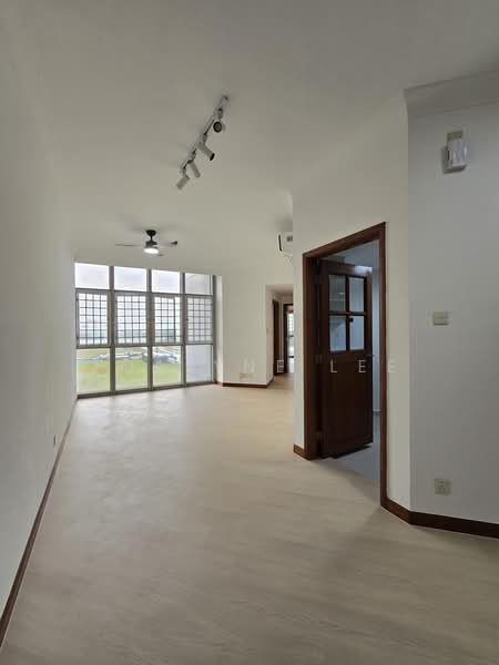 The Bayshore, 30 Bayshore Road, 2 Bedrooms, 948 sqft, Condominium For Rent, by Joalyne Lee, 500169434 - Living Room - PropertyGuru.com.sg