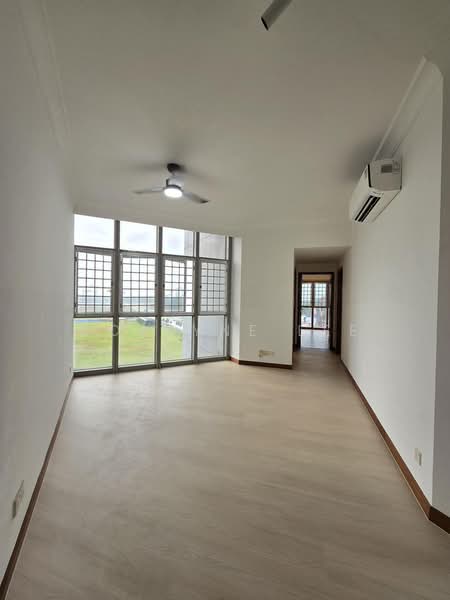 The Bayshore, 30 Bayshore Road, 2 Bedrooms, 948 sqft, Condominium For Rent, by Joalyne Lee, 500169434 - Living Room - PropertyGuru.com.sg