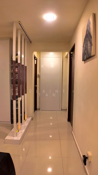 275 Bangkit Road, 275 Bangkit Road, 3 Bedrooms, 905 sqft, HDB Flat For Sale, by Elaine Tan, 500169435 - Corridor - PropertyGuru.com.sg