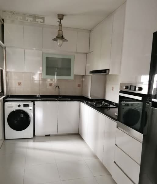 816 Jellicoe Road, 816 Jellicoe Road, 3 Bedrooms, 1,184 sqft, HDB Flat For Rent, by Derrick Ang, 500169441 - Kitchen - PropertyGuru.com.sg