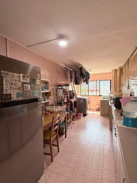 613 Hougang Avenue 8, 613 Hougang Avenue 8, 3 Bedrooms, 1,119 sqft, HDB Flat For Sale, by Ivy Tay, 500169444 - Kitchen - PropertyGuru.com.sg
