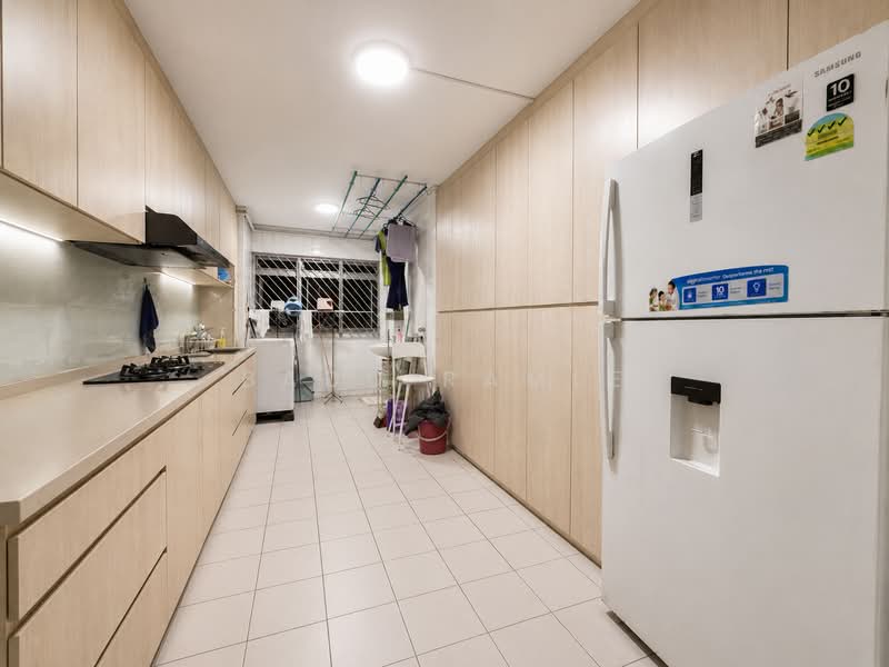 293 Yishun Street 22, 293 Yishun Street 22, Room Rental, 180 sqft, HDB Flat For Rent, by Badd Ramle, 500169445 - Kitchen - PropertyGuru.com.sg